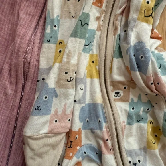 Little Sleepies set of 3-6 months zippies - Picture 7 of 7